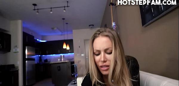  Mommy Nicole Aniston Wants Sex From Stepson